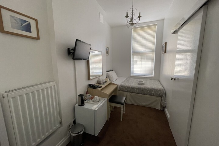 Room 41 of 63