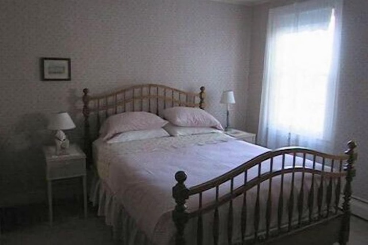 Room 5 of 25