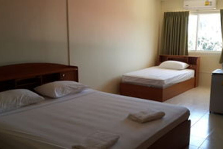 Room 14 of 34