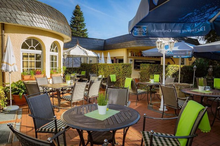 Sundeck 100 of 129