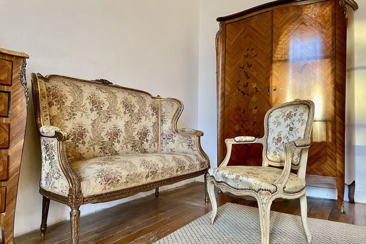 Room 8 of 88