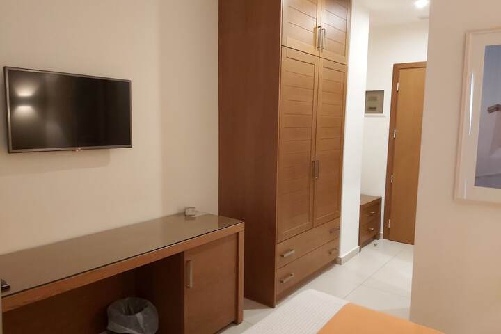 Room 8 of 47