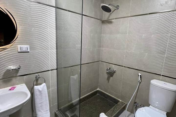 Room 13 of 15