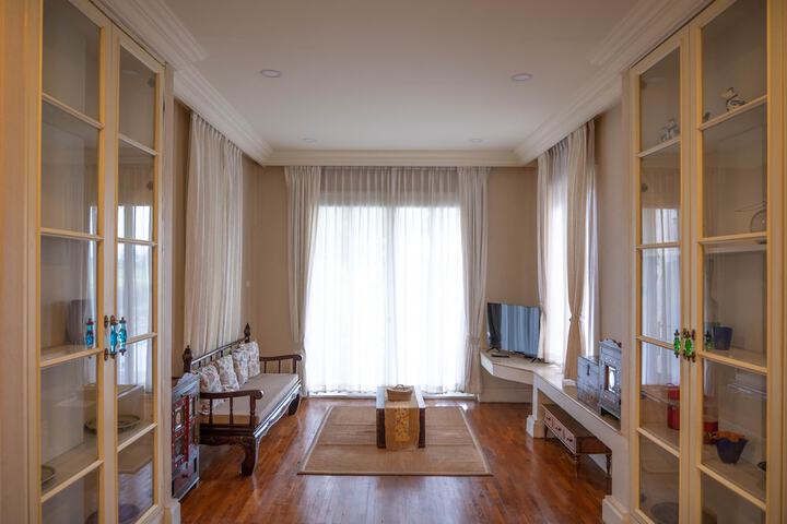 Room 76 of 177