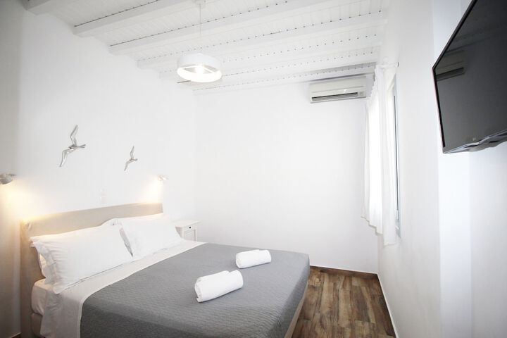 Room 7 of 73
