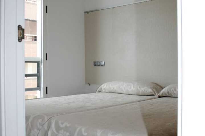 Room 4 of 34
