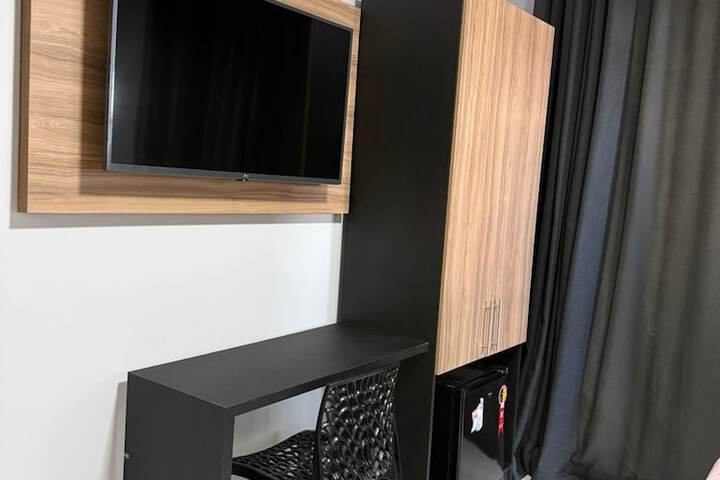 Room 3 of 27