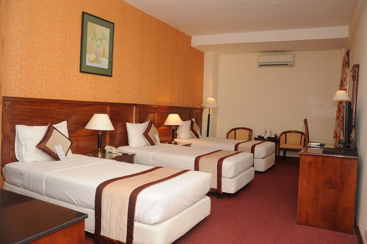 Room 13 of 29