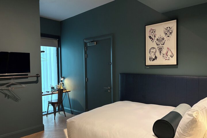 Room 37 of 112