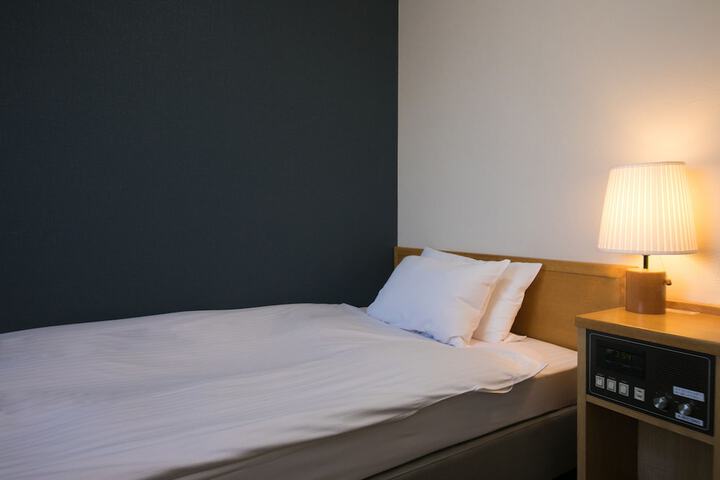 Room 15 of 44