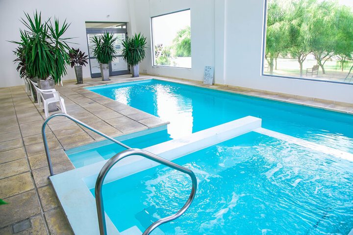 Hotel Pool