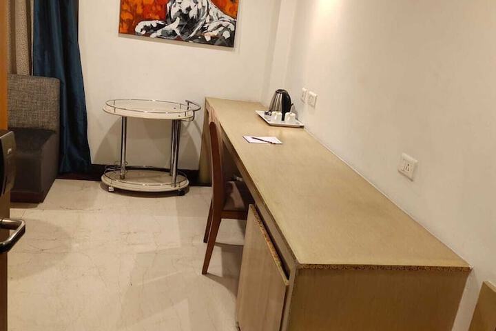 Room 29 of 85