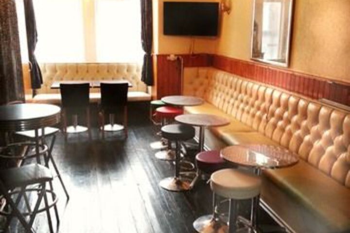 Lounge 119 of 149