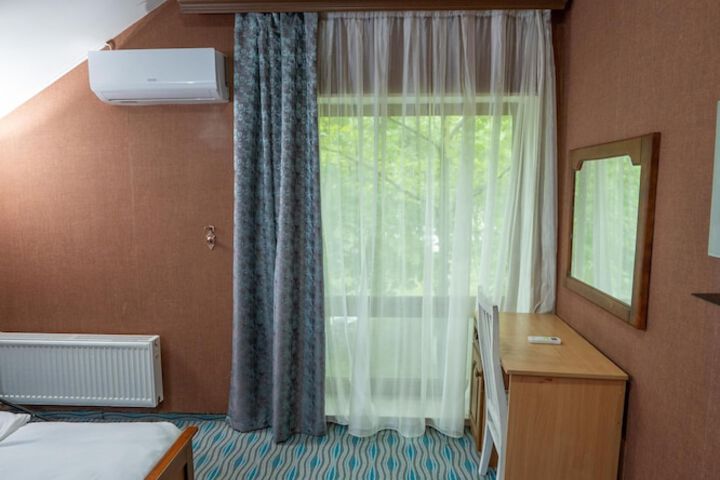 Room 5 of 22