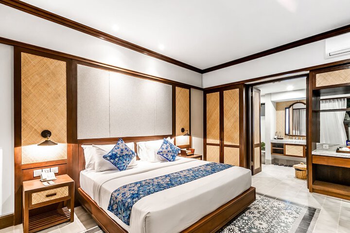 Room 4 of 69