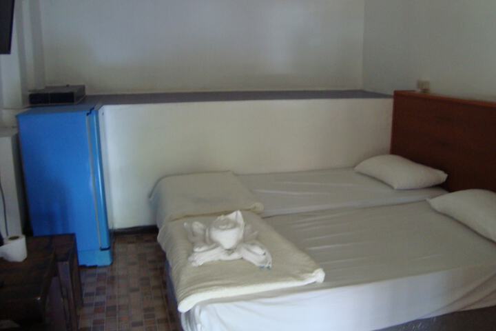 Room 26 of 86