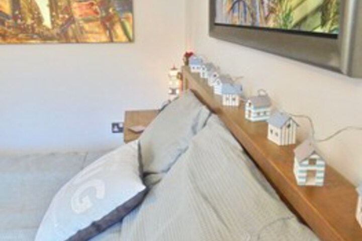 Room 17 of 23