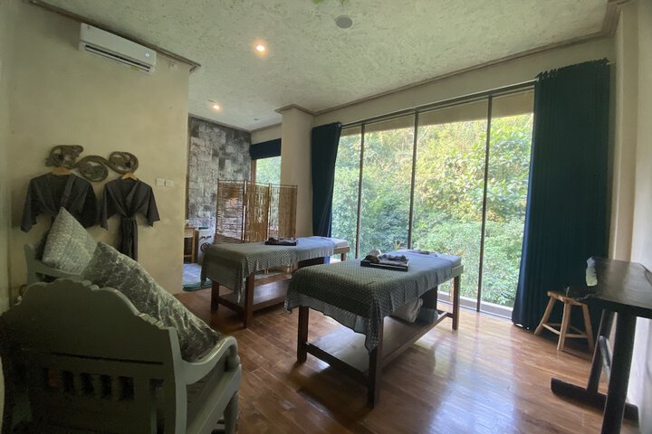 Spa 51 of 63