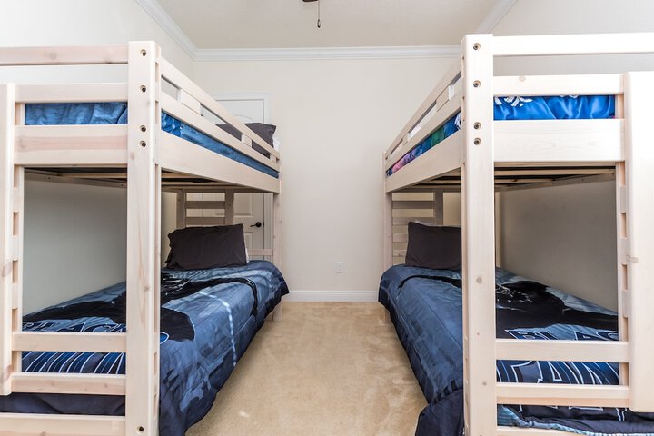 Room 10 of 44