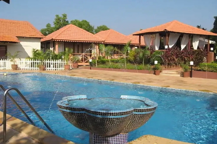 Pool Hotel