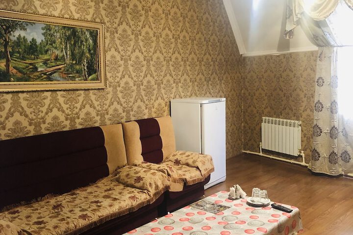 Room 12 of 23