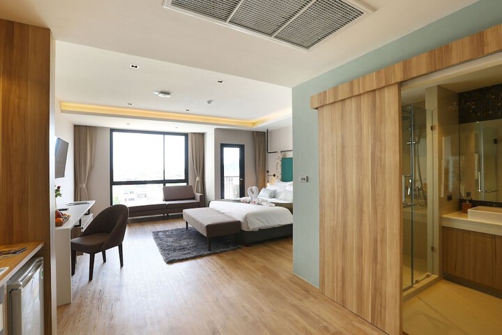 Room 27 of 121