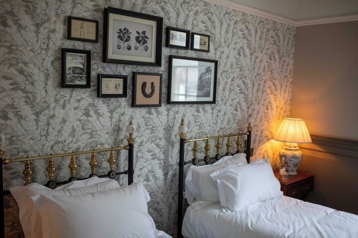 Room 18 of 34