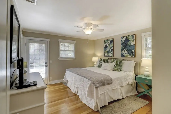 Room 3 of 15