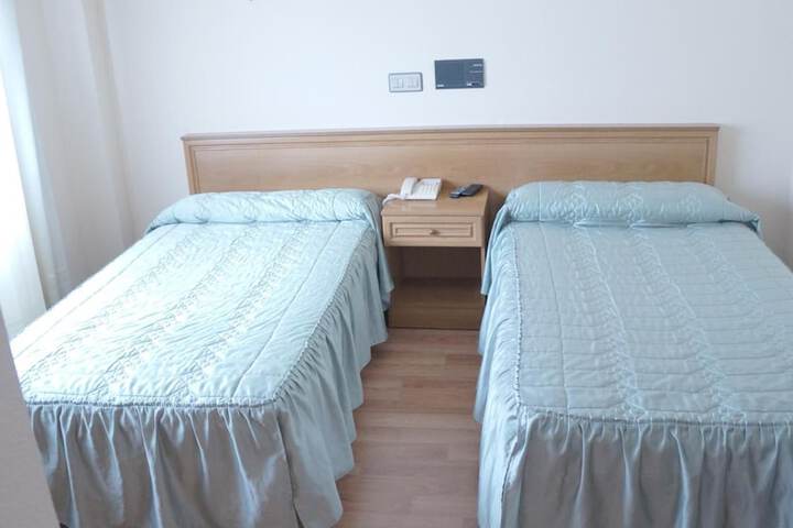 Room 16 of 36