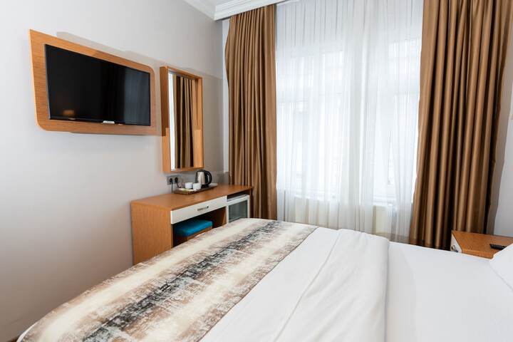 Room 20 of 101