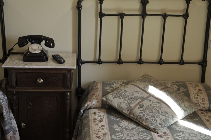 Room 15 of 52