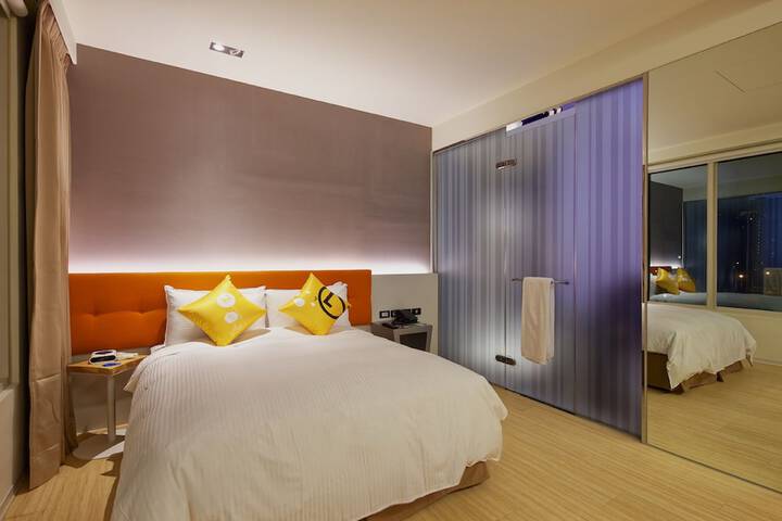 Room 19 of 160