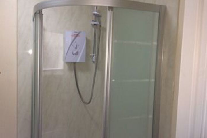 Room 6 of 17
