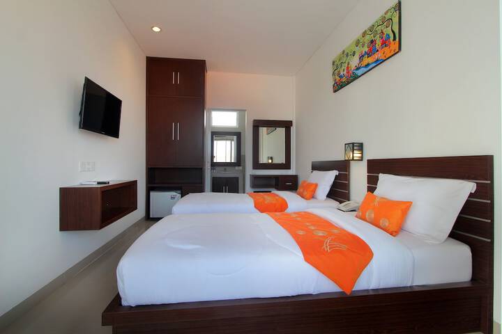 Room 8 of 39