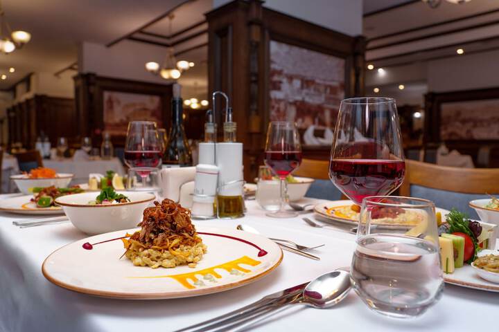 Dining 71 of 124