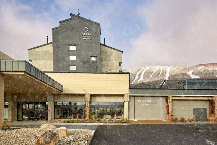 Hotel View 131 of 142