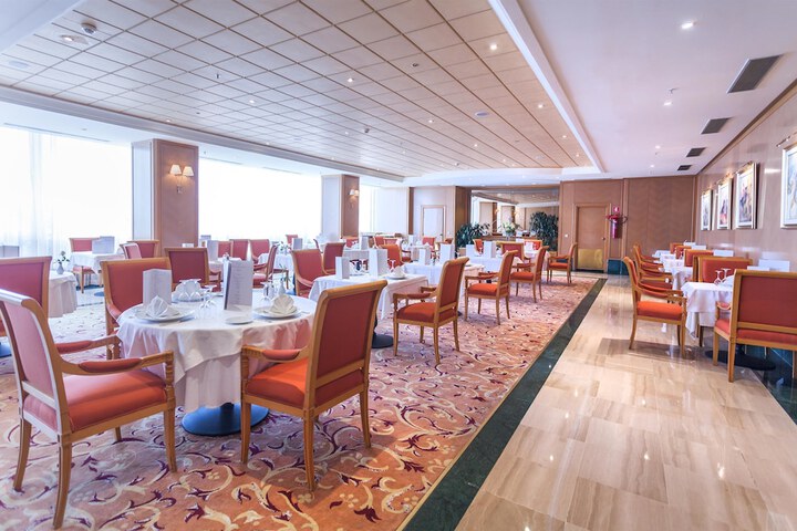 Dining Photos