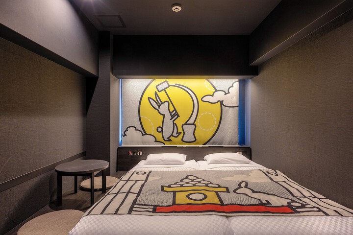 Room 34 of 48