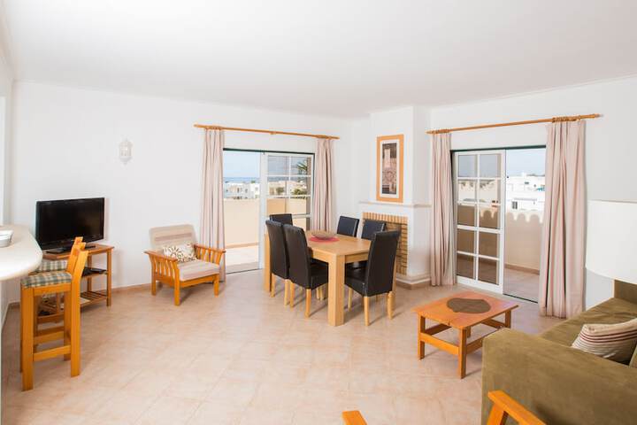 Room 10 of 21