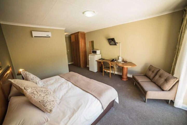 Room 15 of 43