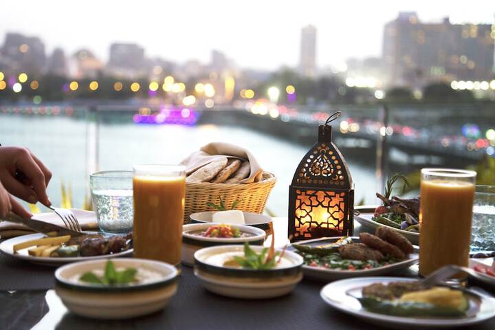Dining 84 of 147