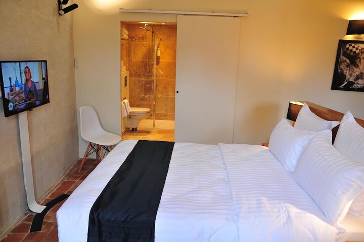 Room 13 of 110
