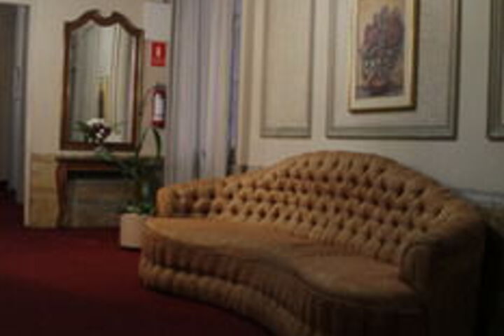 Ballroom/Hall 30 of 51