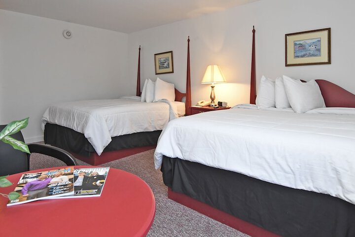Room 4 of 37