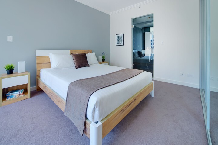 Room 4 of 117
