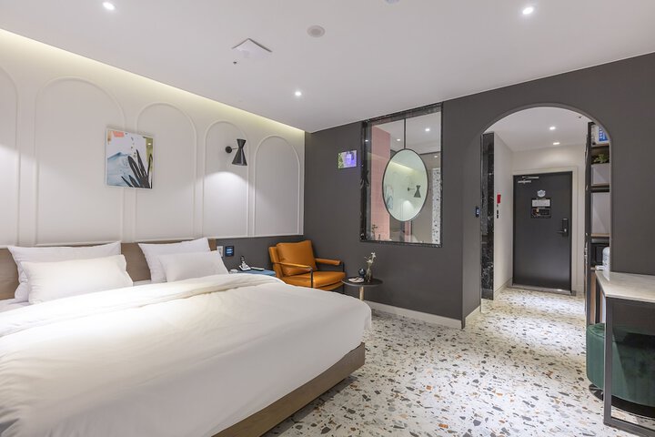 Room 36 of 110