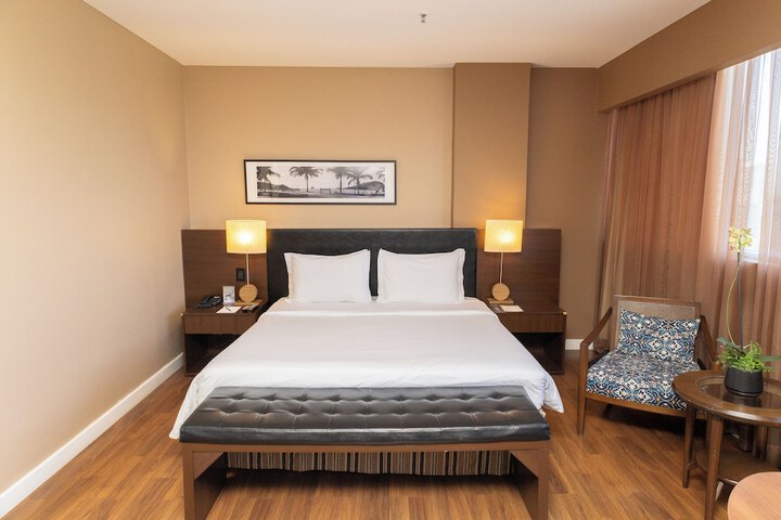 Room 28 of 172
