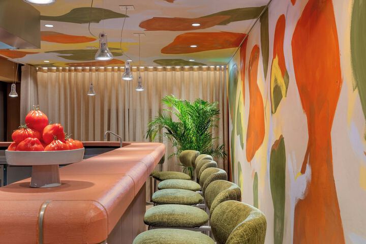 Lounge 150 of 219