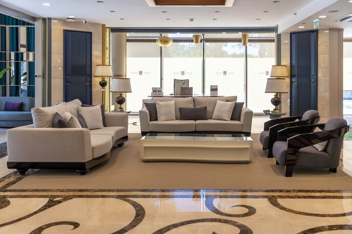 Guest Lobby