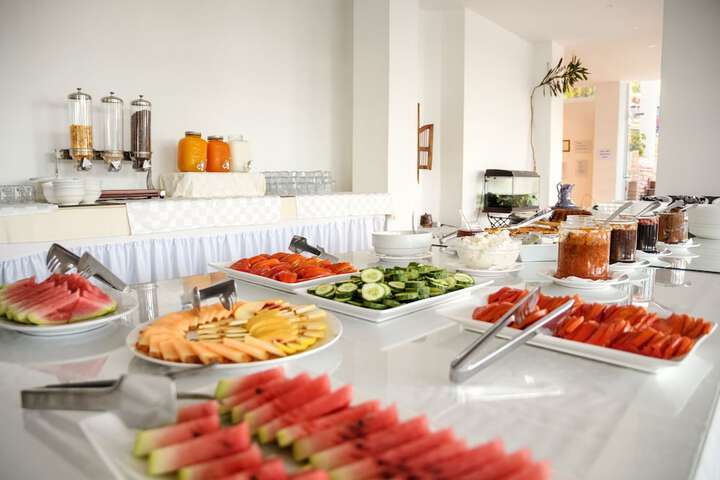 Dining 59 of 72